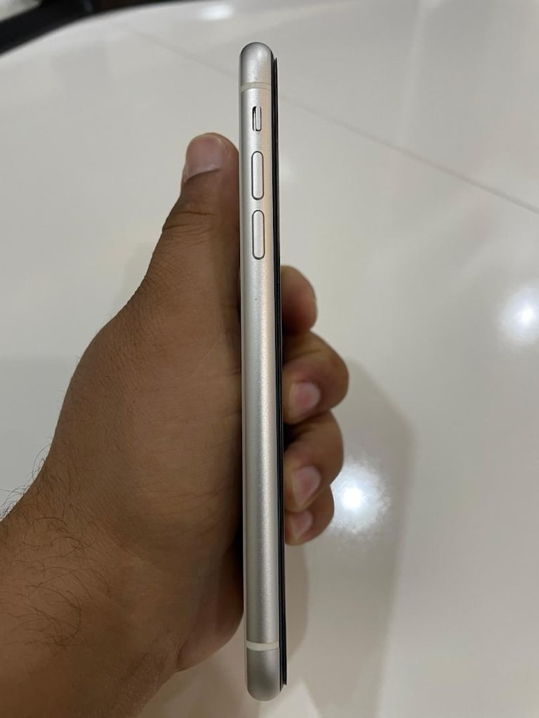 iPhone 11 128 GB pil 100 Tamirsiz Devam değişensiz - 5