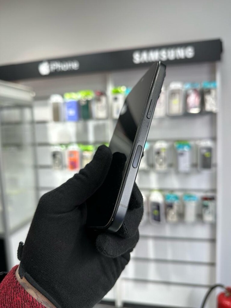 İphone 16 siyah YD - 4