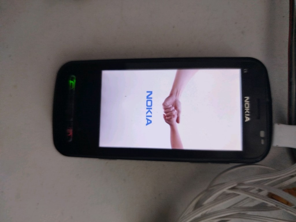 Nokia C6 - 6