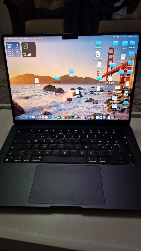 Macbook pro m3 pro işlemcili - 3