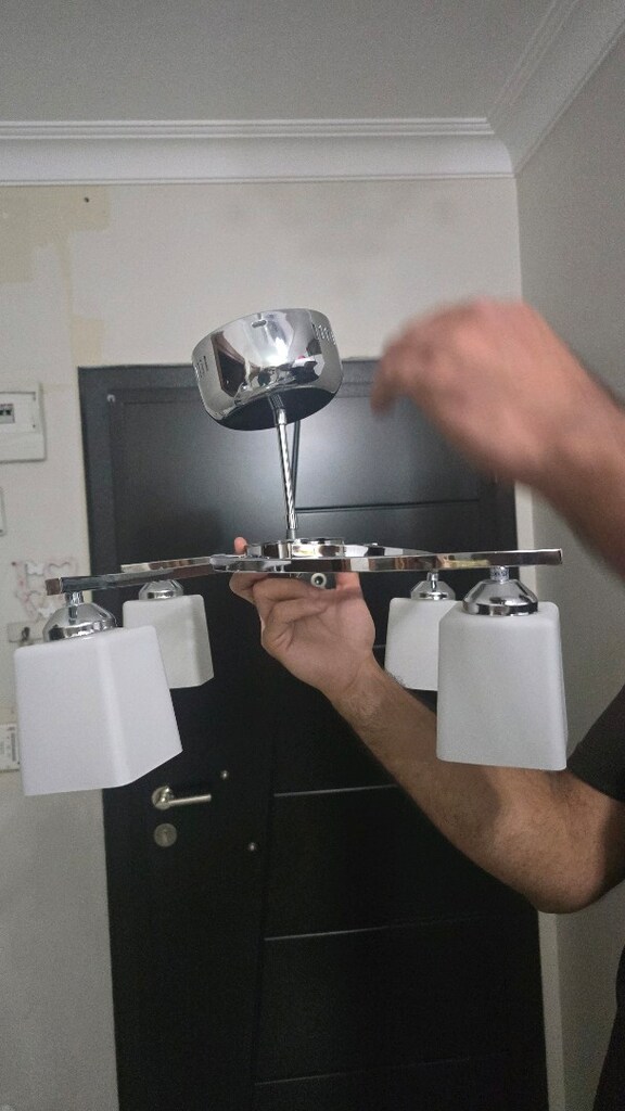 Modern 4’lü Avize – Krom Gövde, Beyaz Camlı - 5