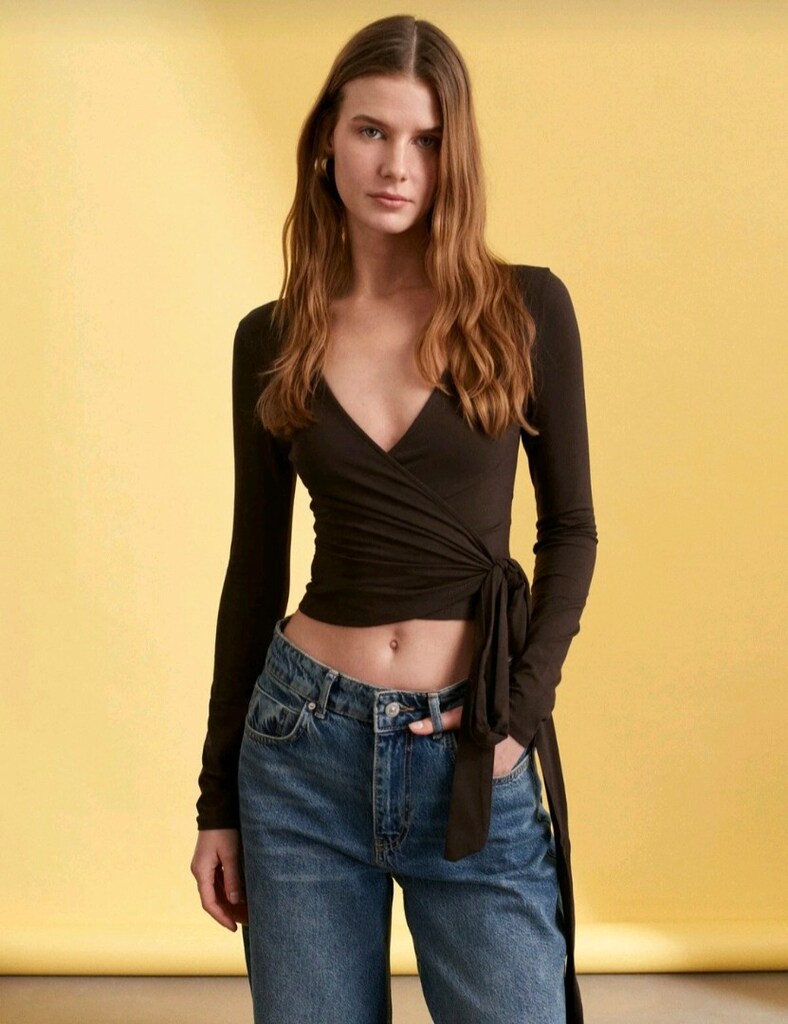 dilvin kuruvaze top