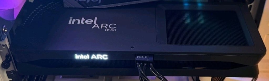 İntel Arc B580 12GbVram