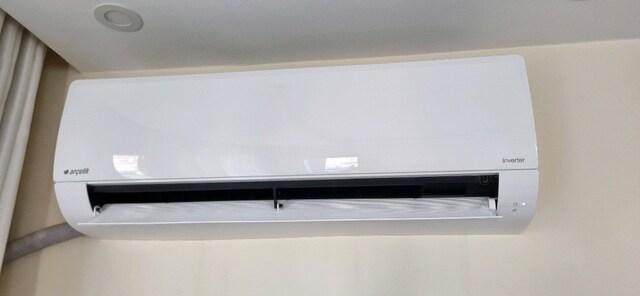 Arçelik 15326 S 12.000 BTU Inverter Klima – R32 Gazlı – Kumandalı