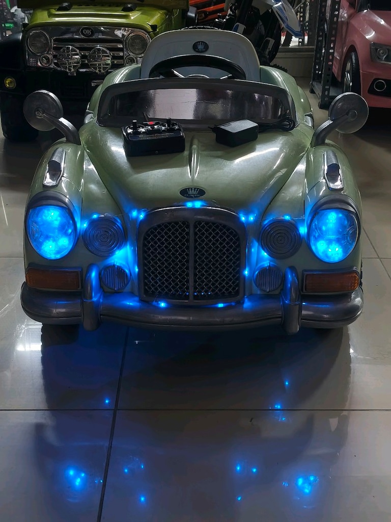 (AnkaCar çocuk oto galeri)12+12 2MOTOR LED IŞIKLI AKÜLÜ ARABA - 2