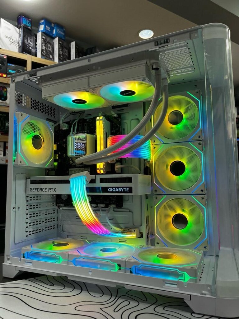 240 HZ MONİTÖRLÜ AKVARYUM KASALI GAMİNG MASA ÜSTÜ SİSTEMM - 8