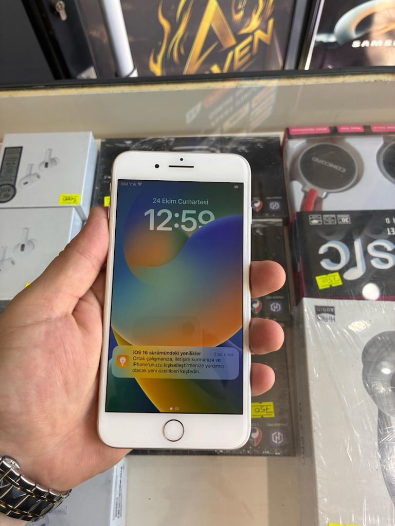 iPhone 8 Plus - 3