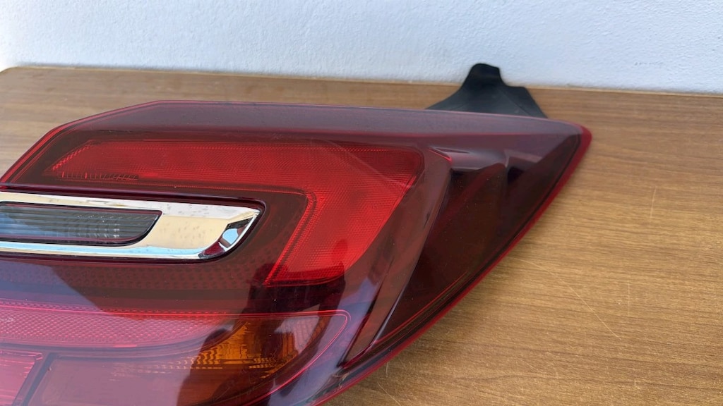 OPEL İNSİGNİA A SAĞ STOP ORJİNAL ÇIKMA KARGO OLUR - 4