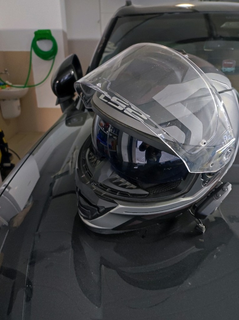 TEMİZ HASARSIZ LS2 KASK+ İNTERCOM - 3