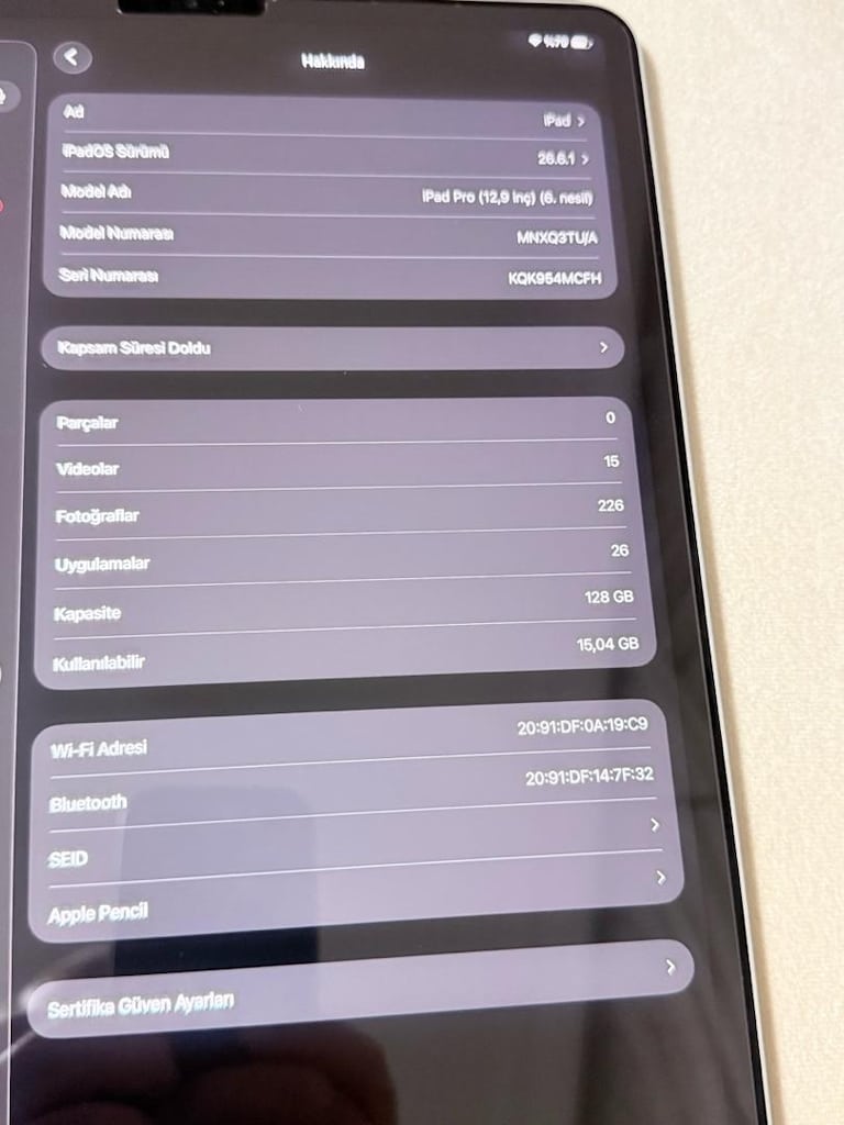 Apple iPad Pro 12.9 M2 128 GB - 9