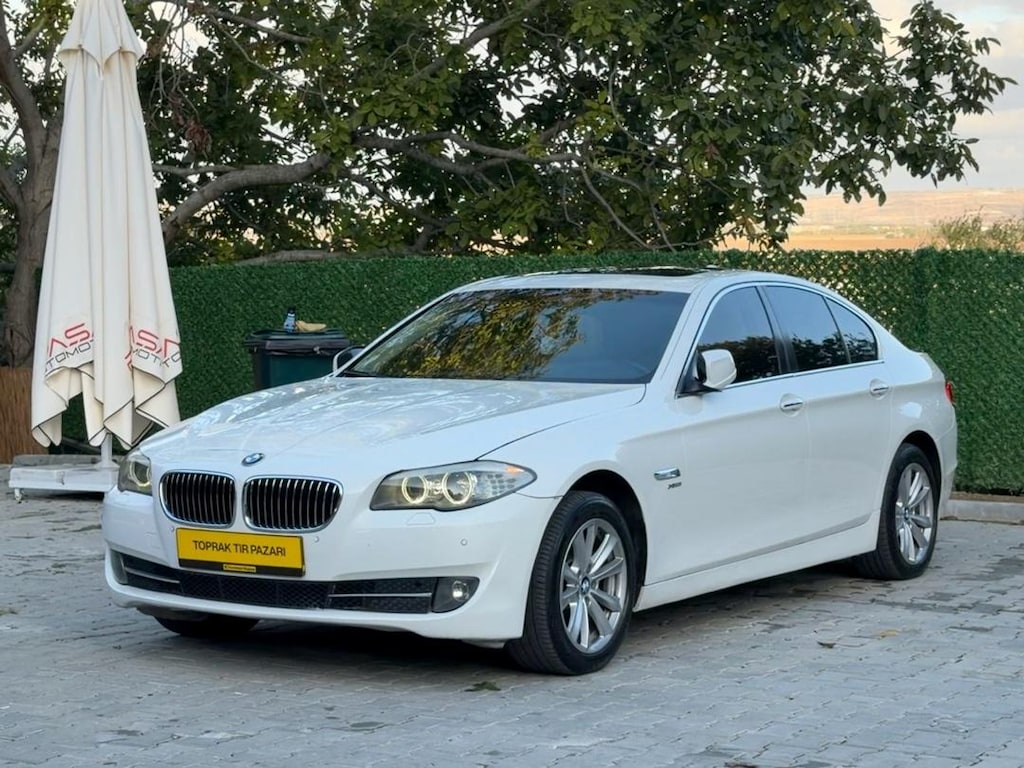 2012 BMW 5.25d X DRİVE 1 LOKAL HARİCİ HATASIZ BOYASIZ TRAMERSİZ - 2