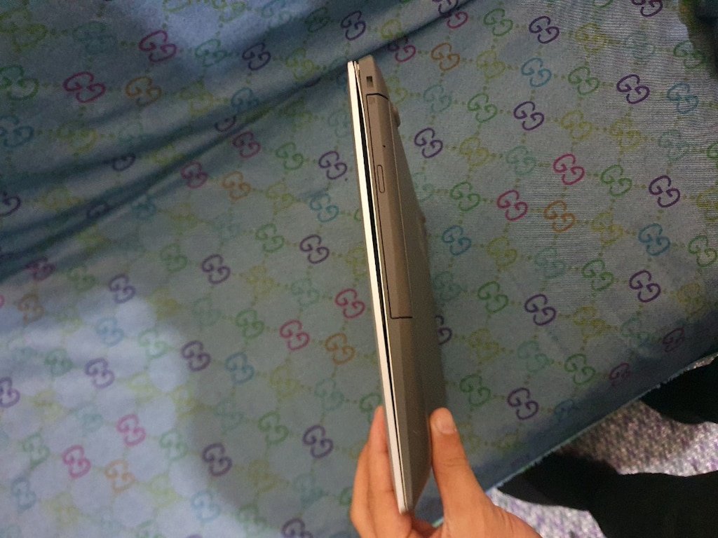 Lenova idaepad 330 - 3