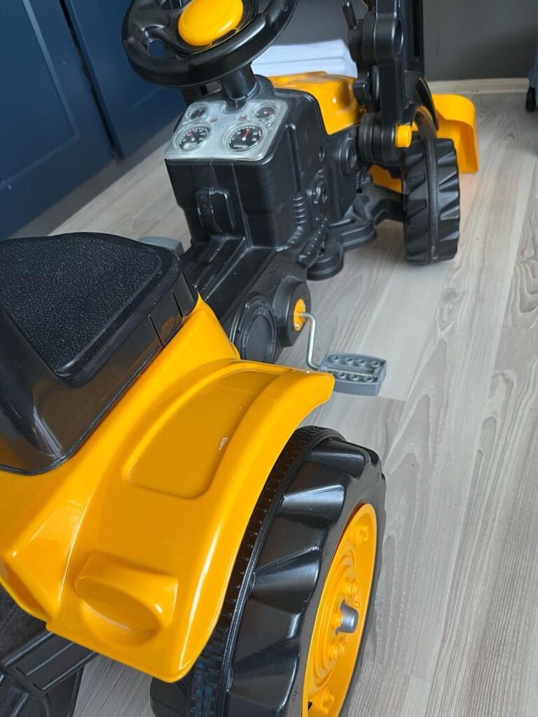 Pilsan kepçeli pedallı traktör - 8