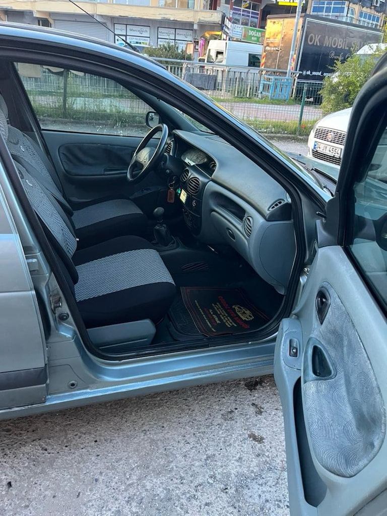 Renault Megane - 7
