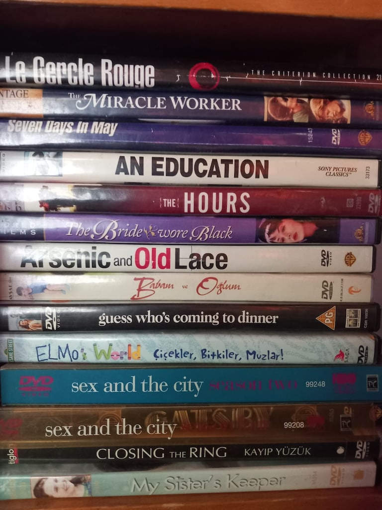 180 adet DVD film - 4