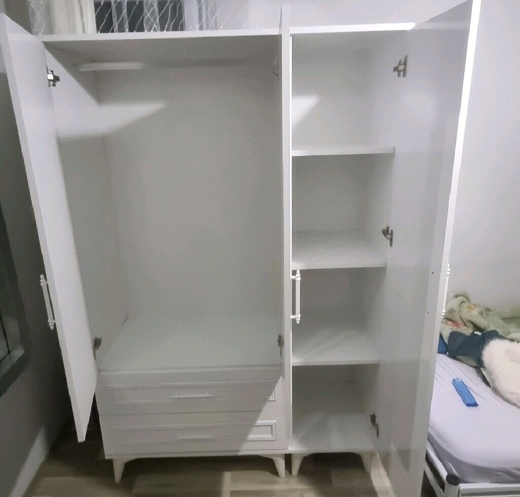 3 Kapılı Çıtalı Gardırop - 2