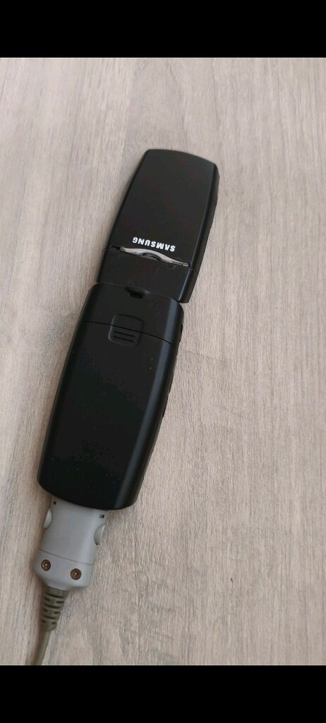 SAMSUNG KAPAK Lİ ASKER ANNE BABA TELEFONU TEMİZ SORUNSUZ TAKASYOK - 2
