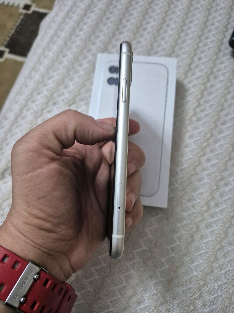 hatasız iphone 11 128 gb herseyi aktif çalışır full kutu - 2