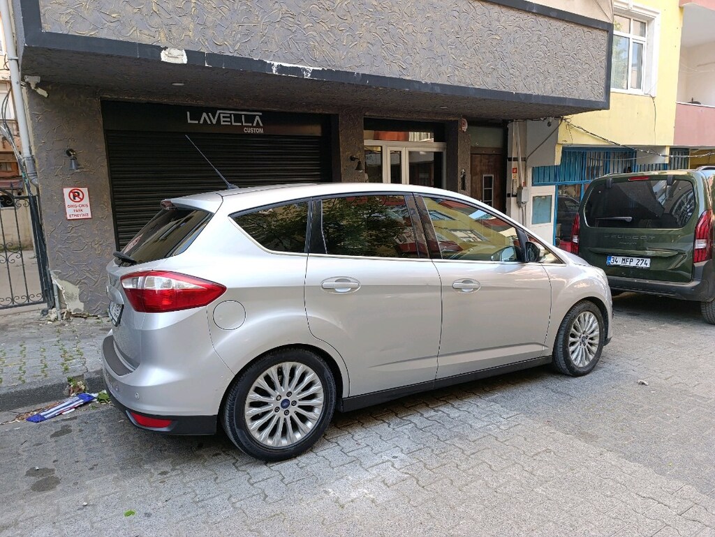 Ford C-Max 2.sahibinden Tertemiz otomatik park cam tavan - 2