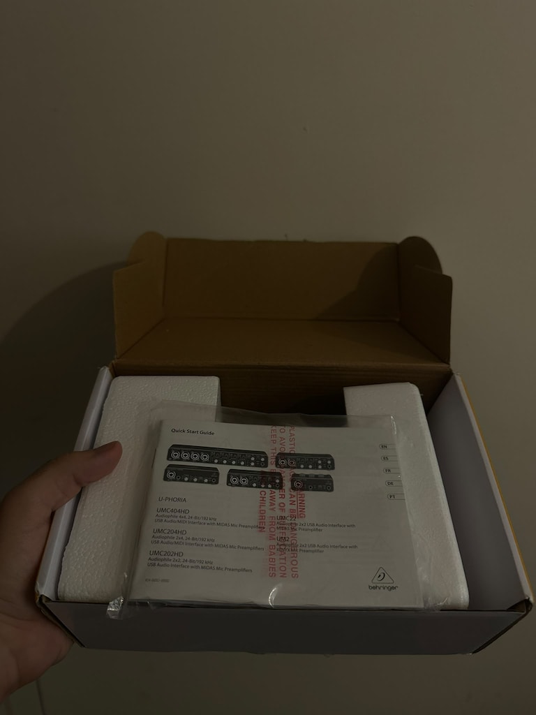 Behringer UMC22 - Temiz Kullanılmış USB Ses Kartı - 4