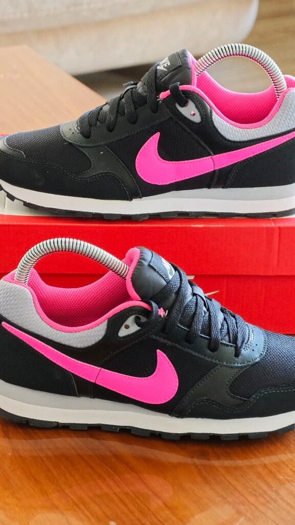 Nike MD Runner orjinal sıfır kutulu üründür - 9