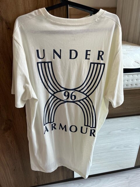 Under Armour Tişört XL