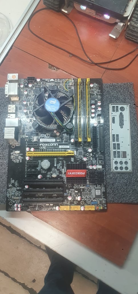 INTEL I3-540 FOXCON GAMİNG ANAKART 16GB DDR 3 RAM 1GB 9500GT - 4