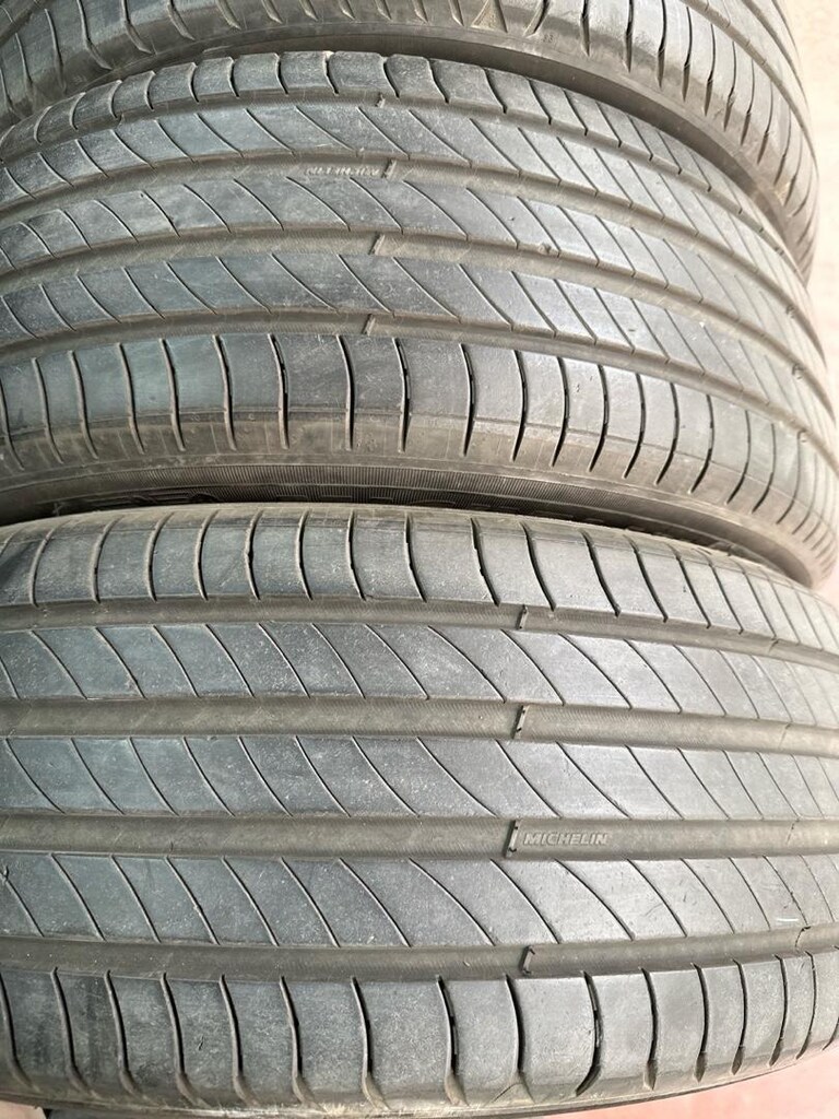 225 55 18 MİCHELIN… - 2