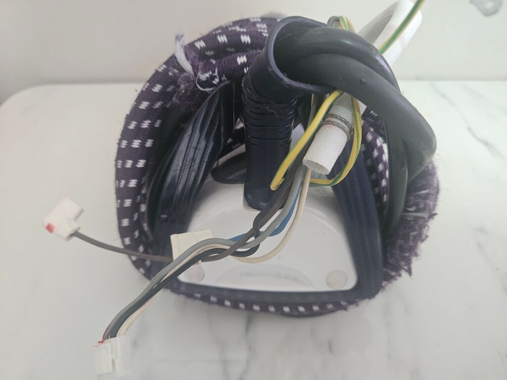 Philips GC9245 Buhar Kazanlı Ütü Ütü Kısmı - 3