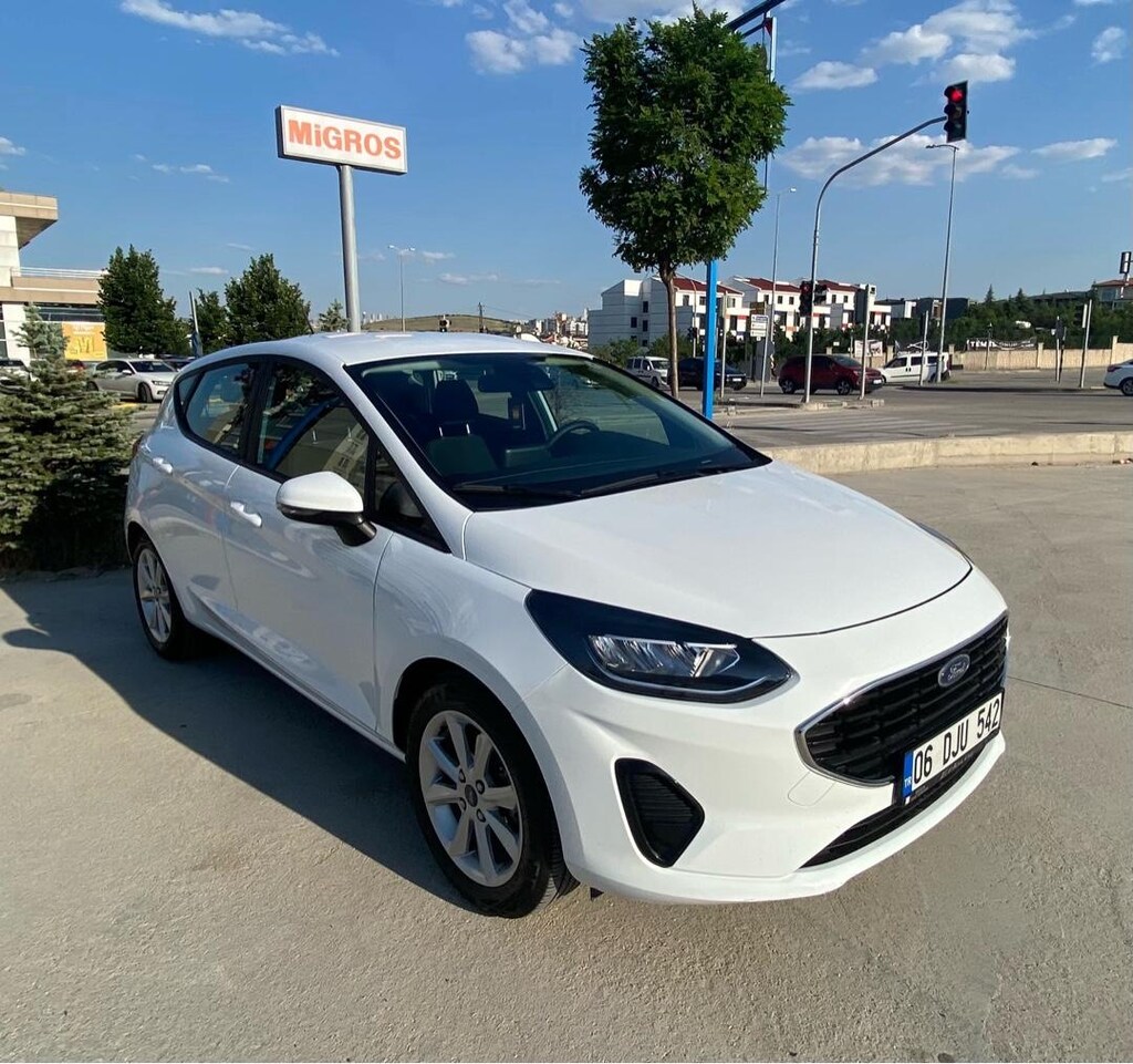 TEMİZ FORD FİESTA - 9