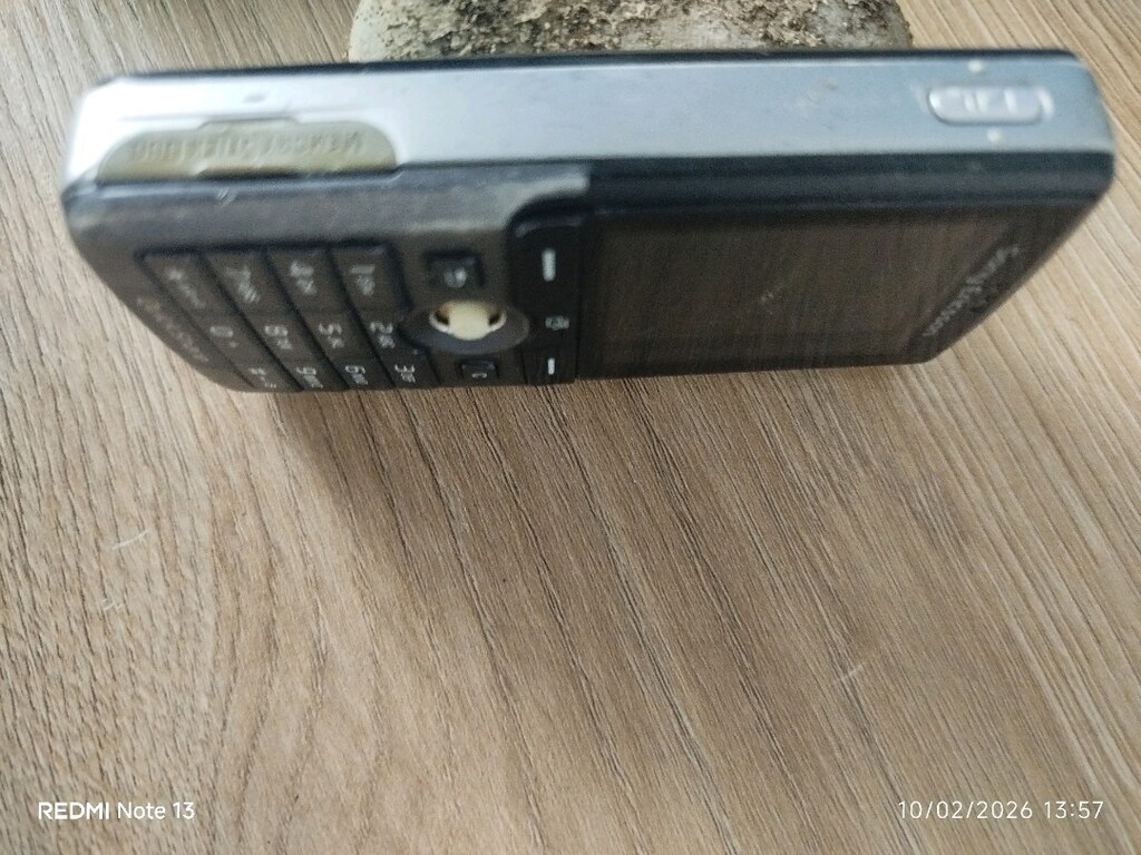 sony ericsson K750i - 4