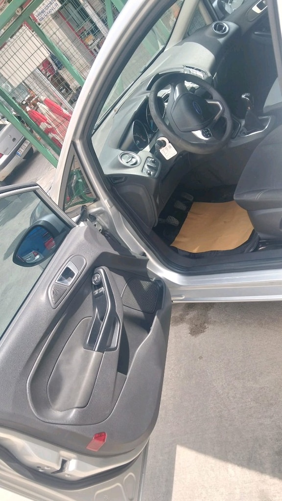 2013 model ford fiesta 1.25 trend - 5