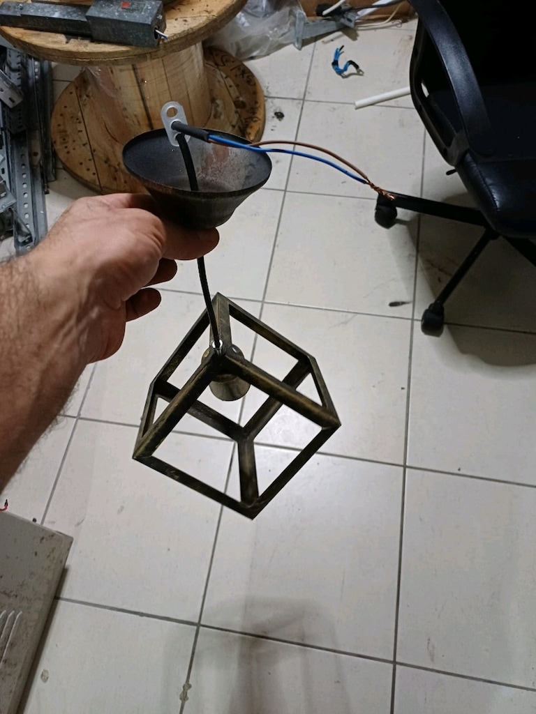 37 adet avize bulunmakta komple satılık