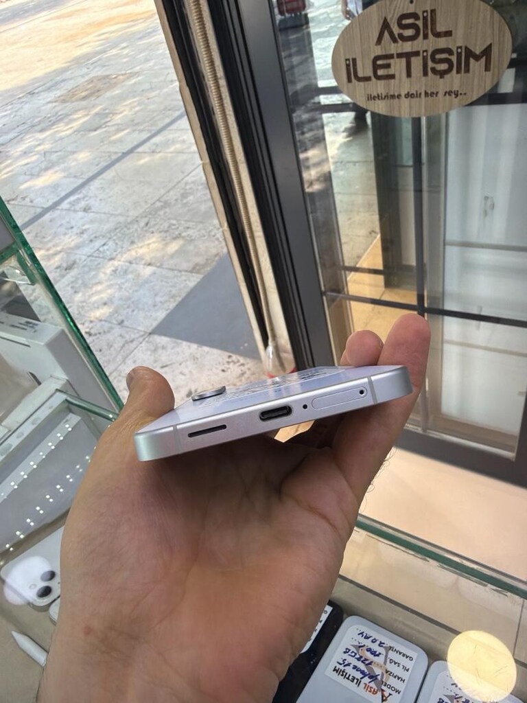 Samsung S25 FE - 4