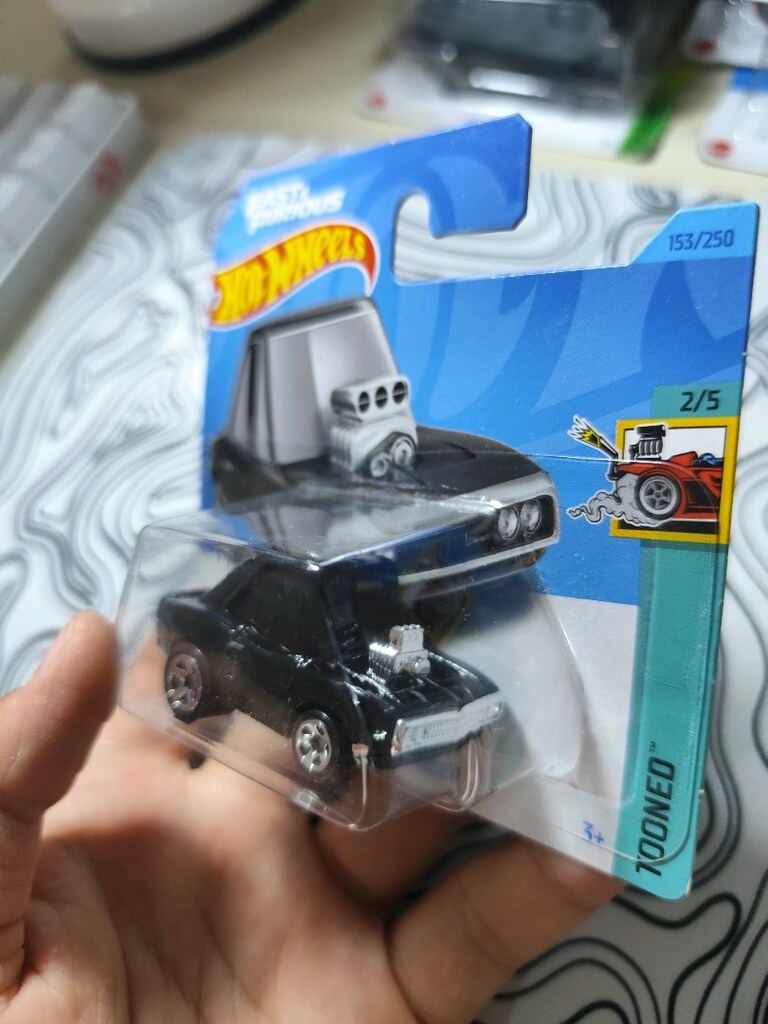 HOT WHEELS 70 DODGE CHARGER TOONED HTB40 - 2