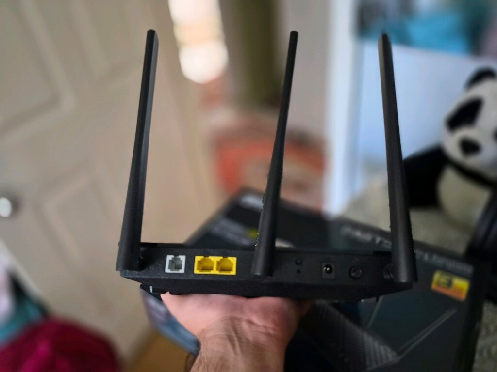 Asus AC750 ADSL/VDSL MODEM ROUTER - 6