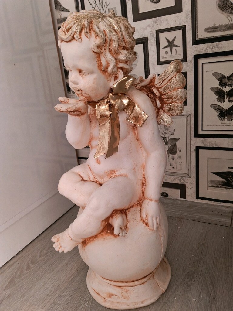Melek figürlü biblo - 2