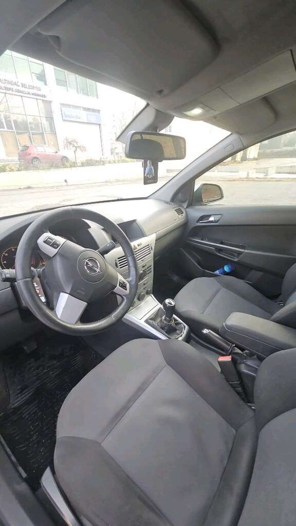 2010 Opel Astra 1.3 CDTI - 12