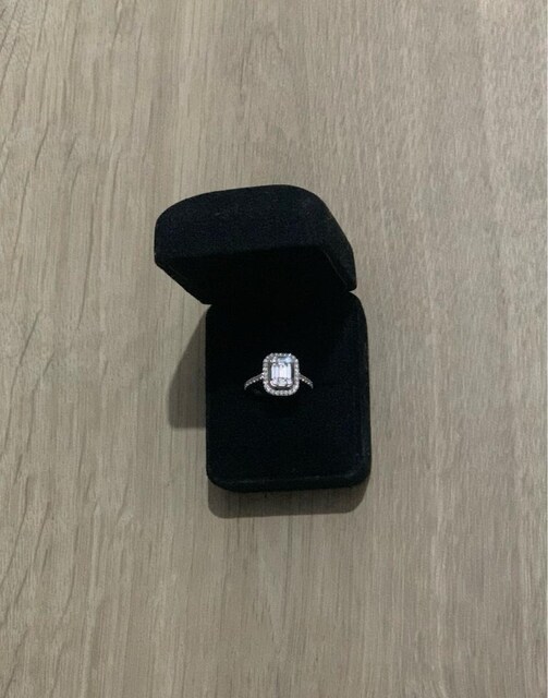 Zen pırlanta 0.72 karat Baget yüzük