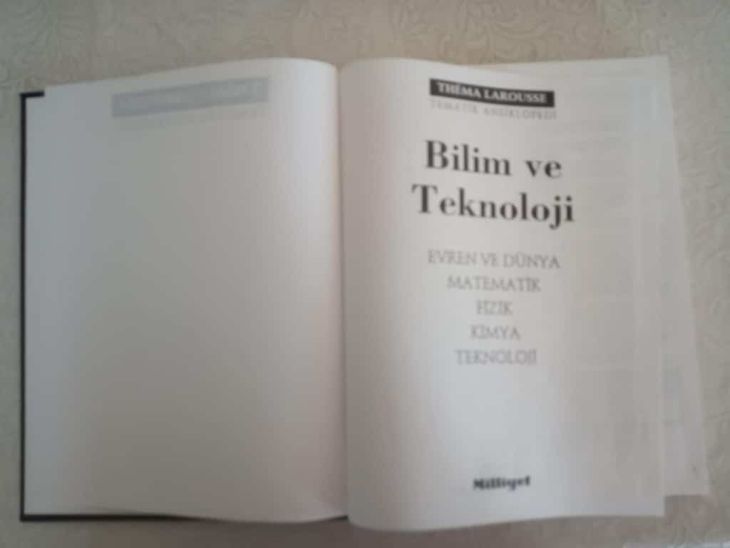 THEMA LAROUSSE - 8