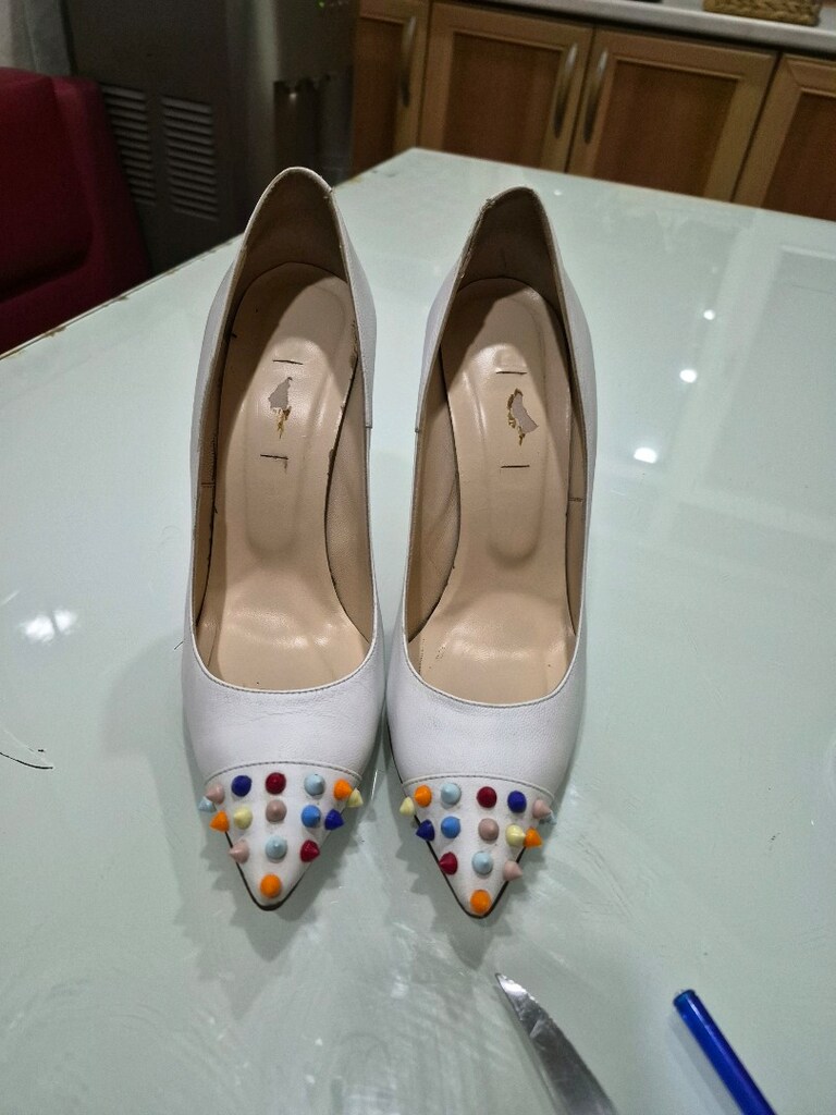 DERI RENKLI PIMLI DEKOLTELI SIVRI BURUN 13 cm - 4