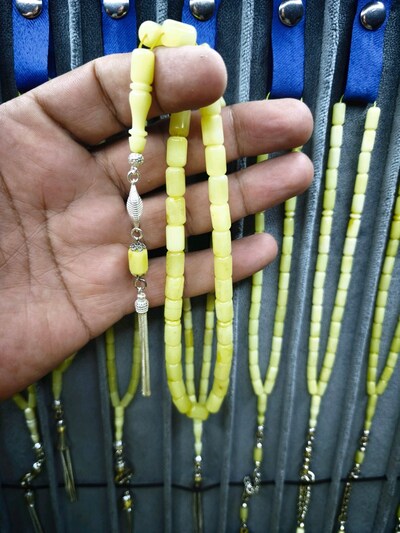 ORJİNAL KAYA DAMLA KEHRİBAR 7*10 MM ÇAPINDA 18.32 GRM AĞIRLIĞINDA