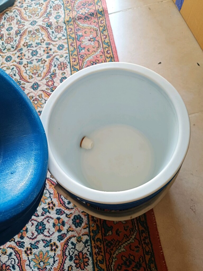 Soğuk Su Tutucu 5 Lt Çeşmeli - 6