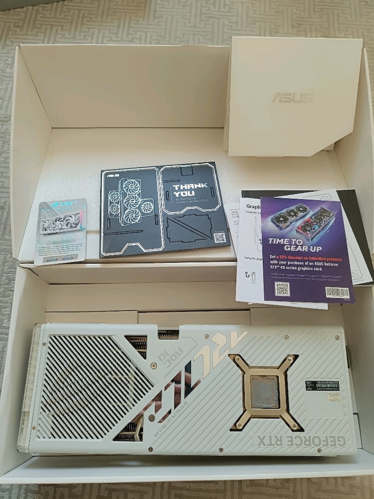 Asus rog strix rtx 4090 beyaz set satılıktır (GPU KART YOK) - 3