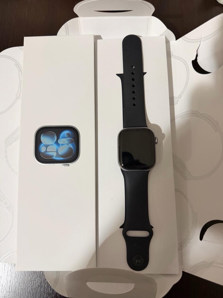 Apple Watch 11 42 mm GPS - 2