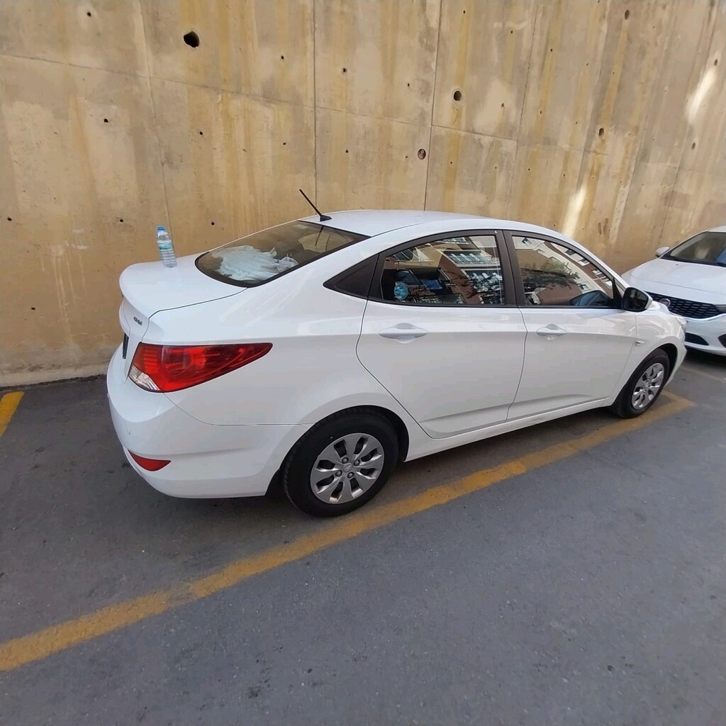 Hyundai Accent Blue 1.6 CRDI - 3