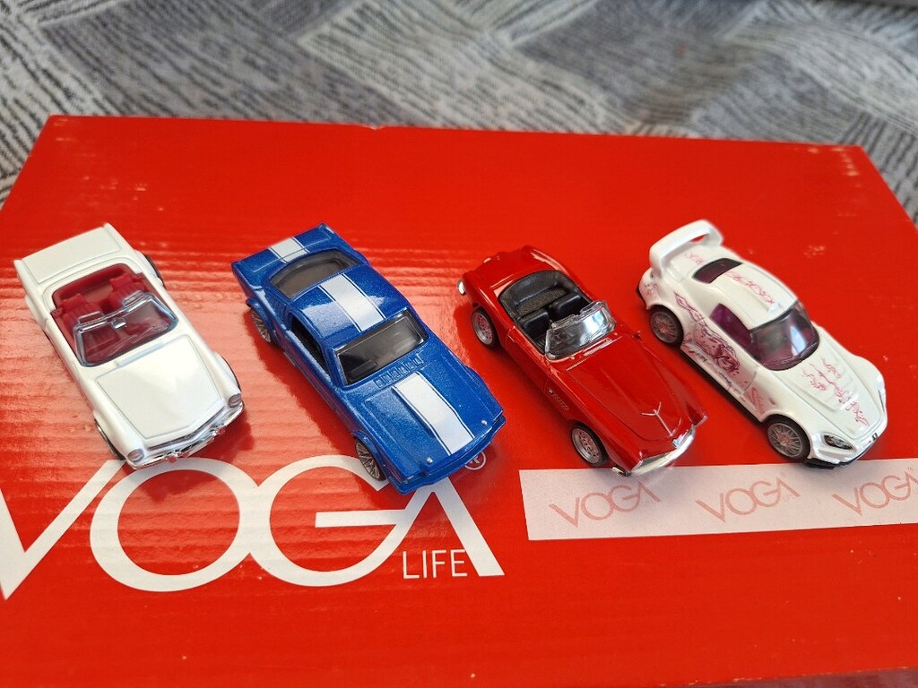 1/64 custom model arabalar - 2