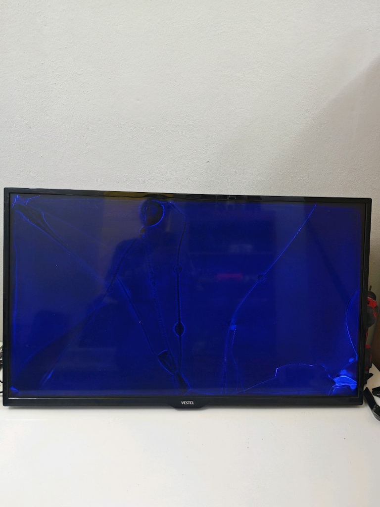 Vestel Led tv ekran kırık - 3
