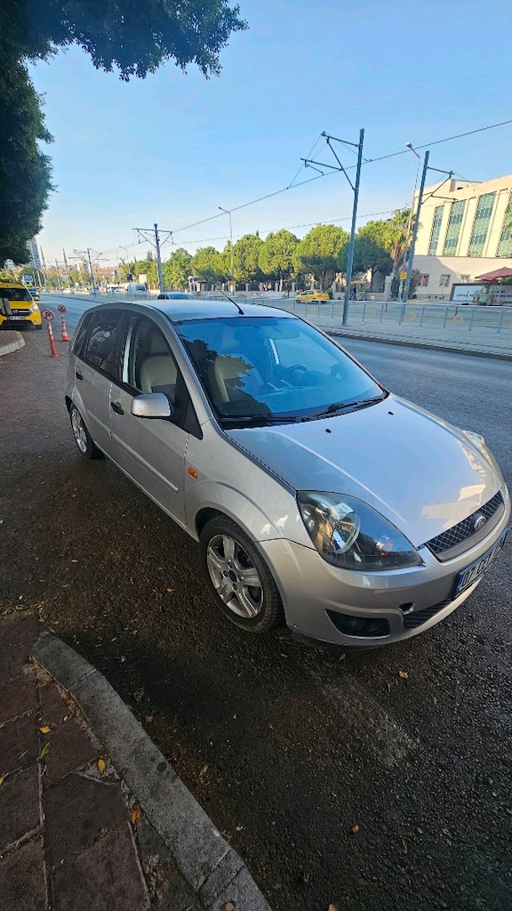 ford fiesta 2007 temiz - 2