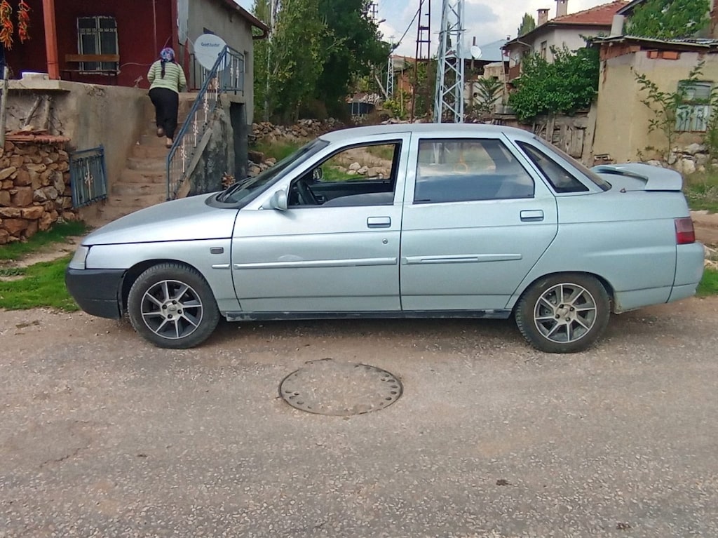 LADA vega 1.5 8 valf - 7